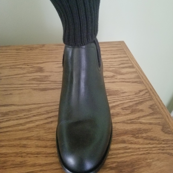 Michael Kors Sock Boot. - Picture 3 of 3
